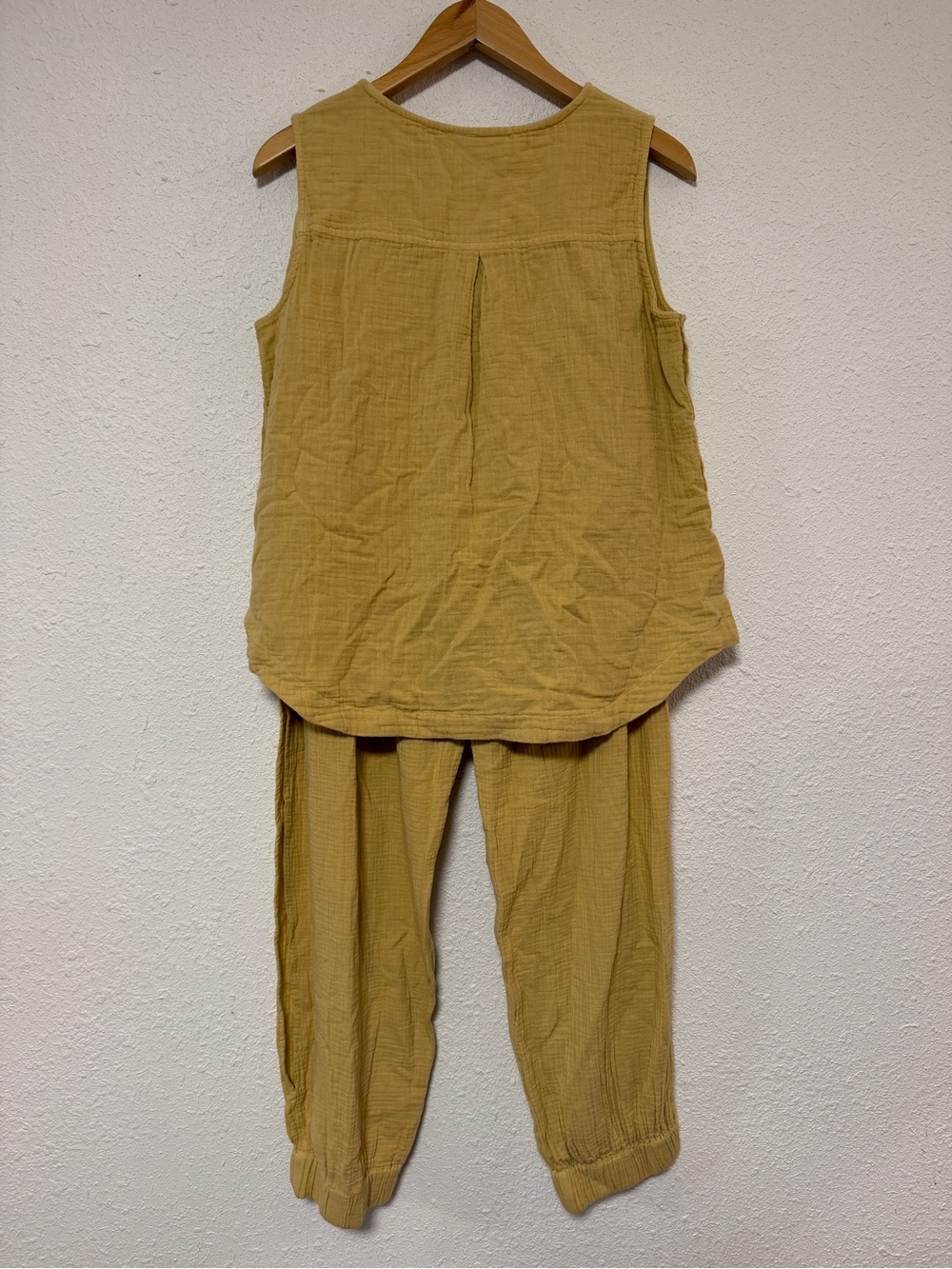 Paper Lace Sleeveless Two-Piece Set in Mustard Yellow cotton summer - Picture 6 of 7